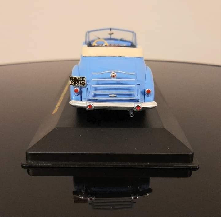 Packard Convertible Victoria 1938 1:43 Ixo Museum