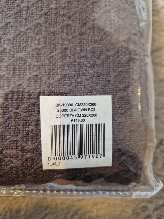 Cuvertura pat 220x260 maro-wenge marca Cu NoBa Italy