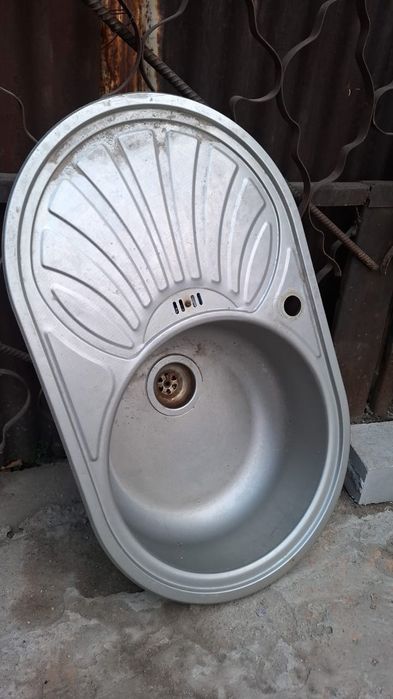 Продается кухонная раковина