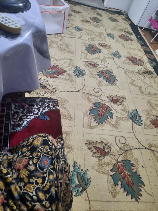 Продам алматинские, шерстяные ковры.