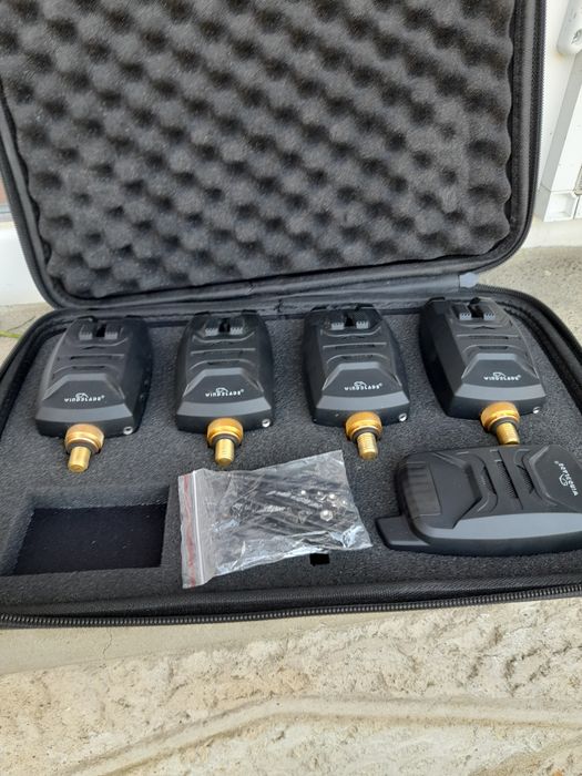 Vând set Rod pod ngt 4 posturi cu avertizori wind blade 513