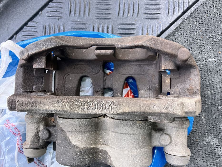 SET Etriere Fata Brembo Mercedes Benz W639 Viano 3.0 V6.2013