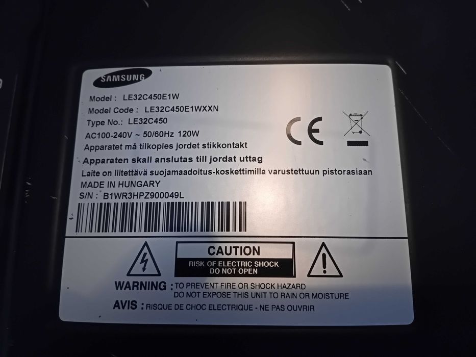 Телевизор Самсунг 32 инча за части.