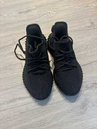 Yeezy 350 V2 Black