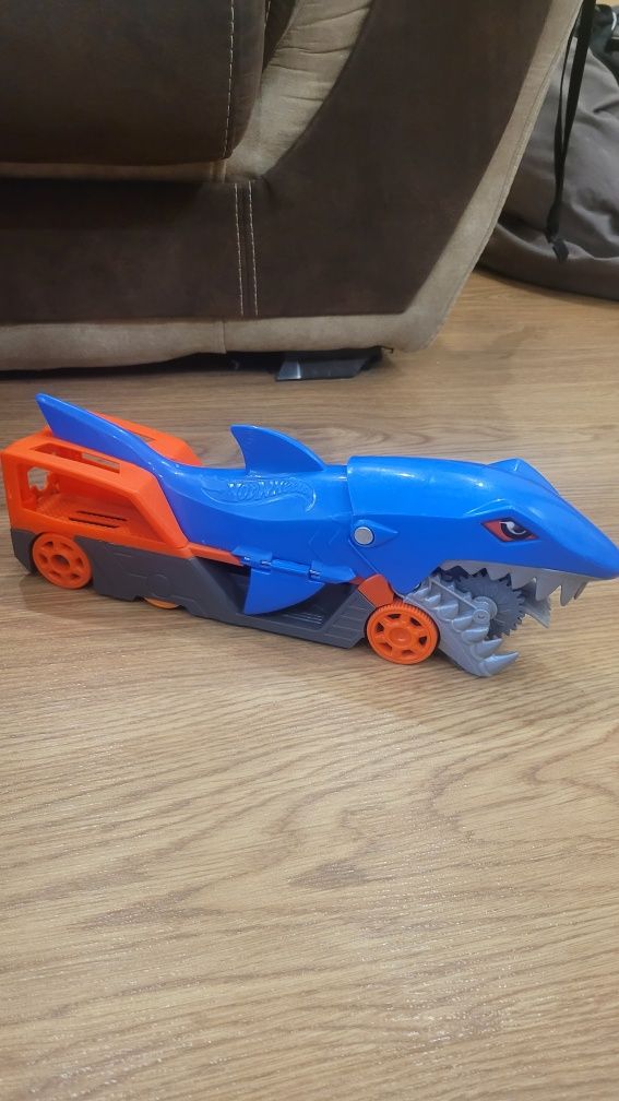 Писти на хот вилс Hot Wheels