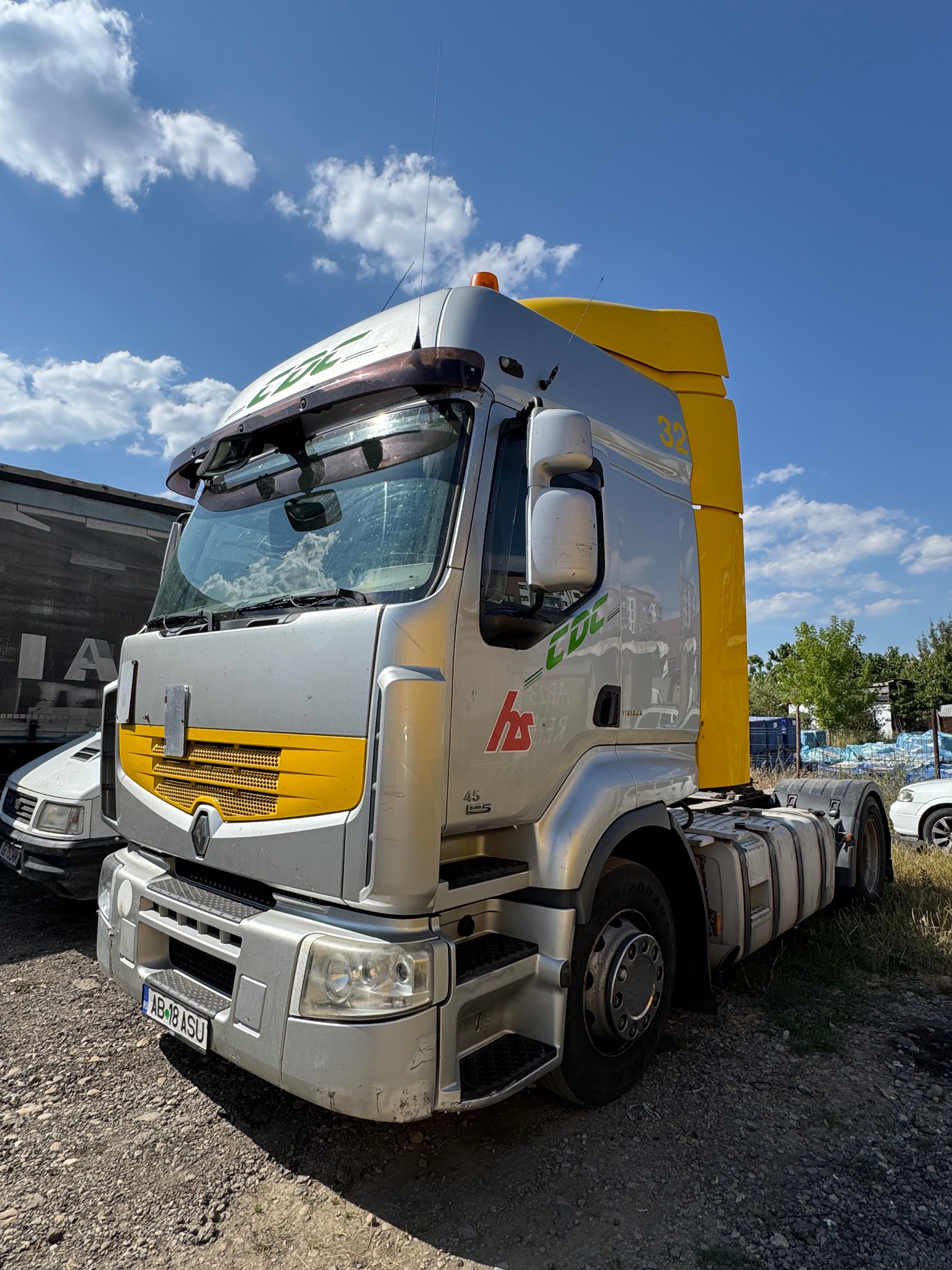 Vând 2 Cap Tractor - stare foarte buna!