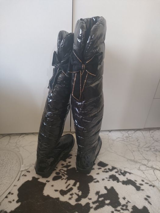 Зимни ботуши над коляното тип апрески