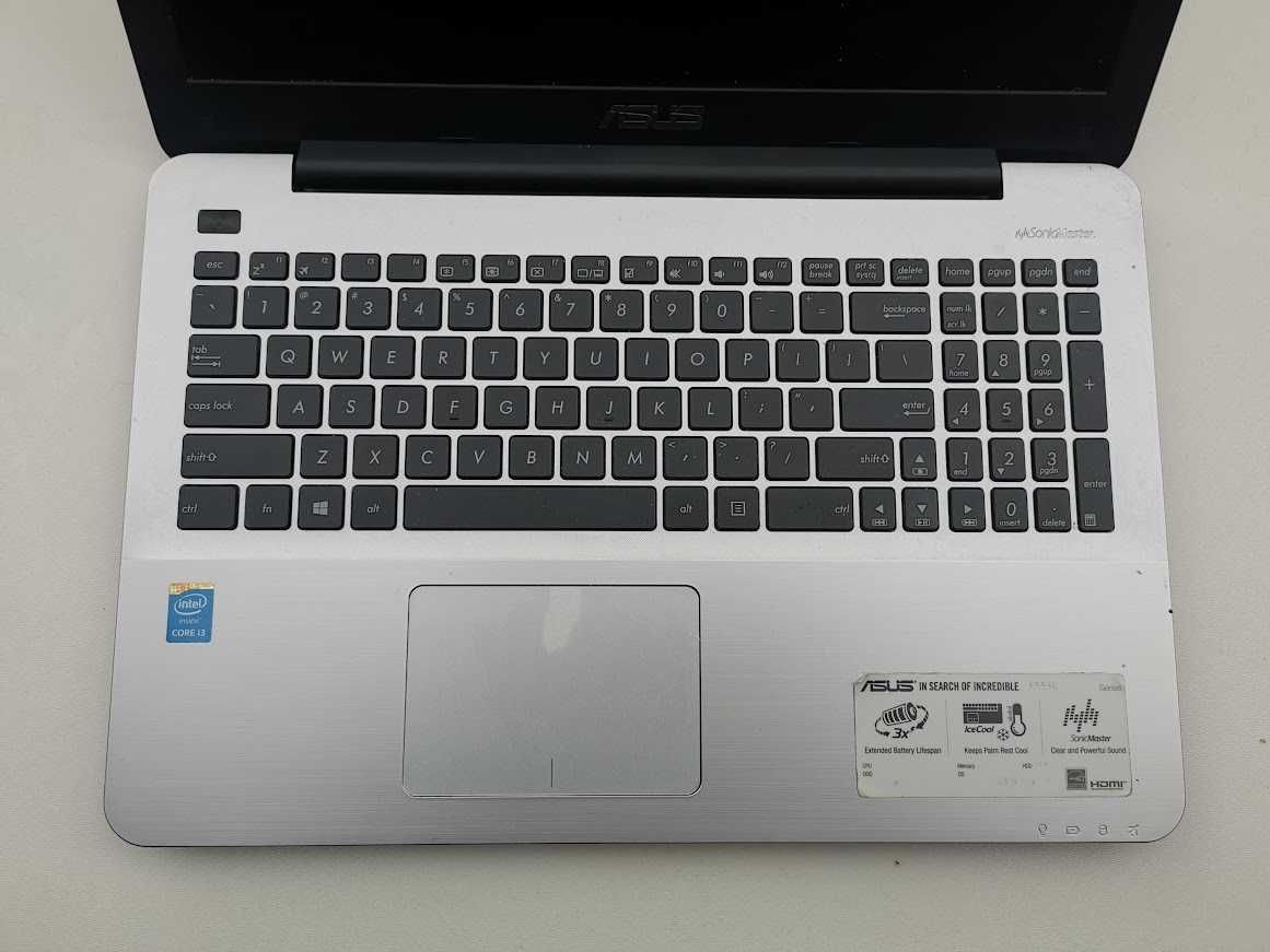 Лаптоп Asus F555L Intel Core i3-5010 4GB DDR3 500GB