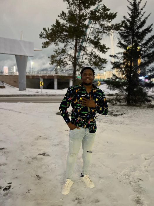 Певец,танцор выступление свадьбы мероприятие шоу рекламы  той