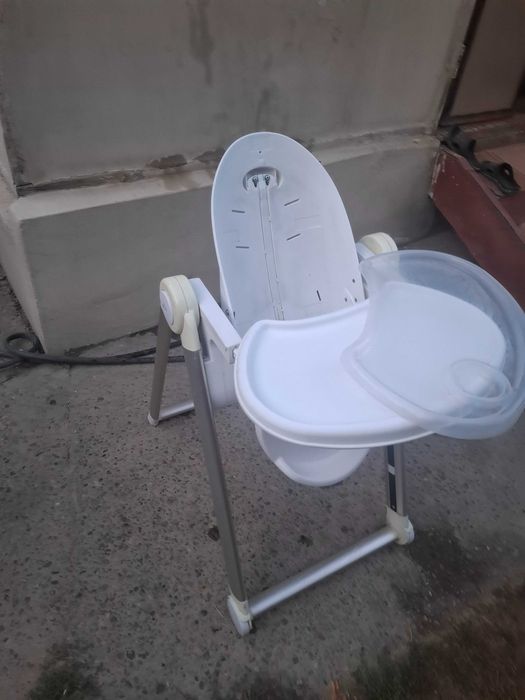 Столик для кормления