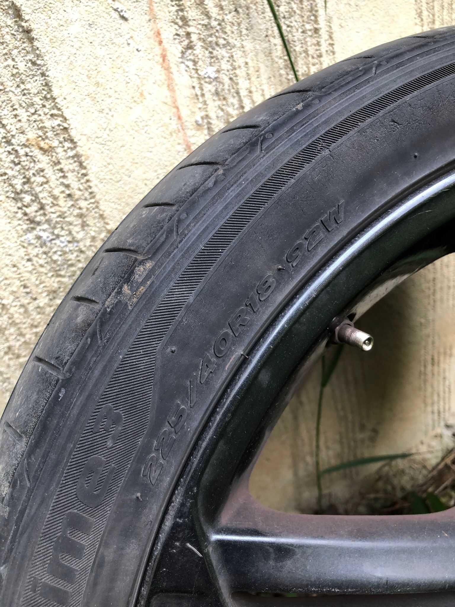 4 x Roti R18 VW Golf R-Line  225/40R1892W