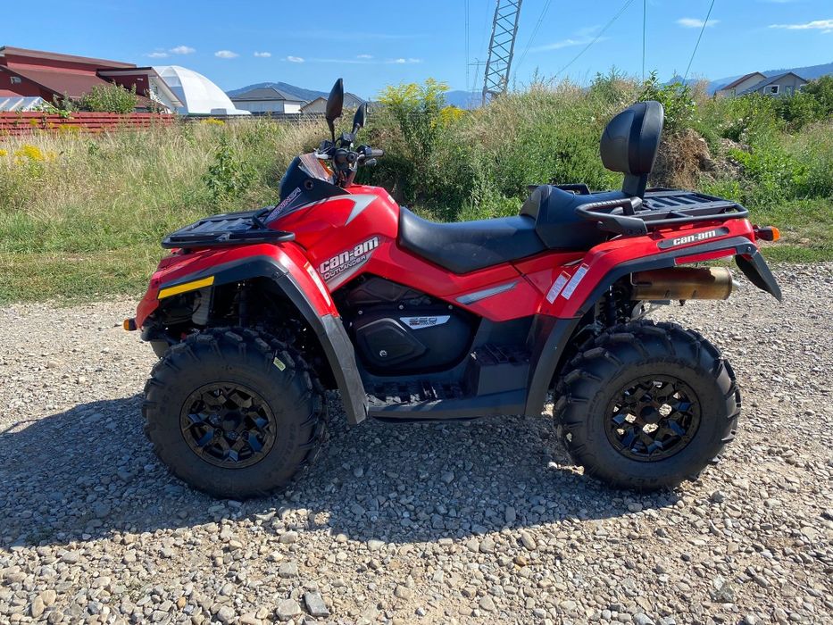 Can Am Outlander Max  650cm //1200km km!!// 2008// import recent // va