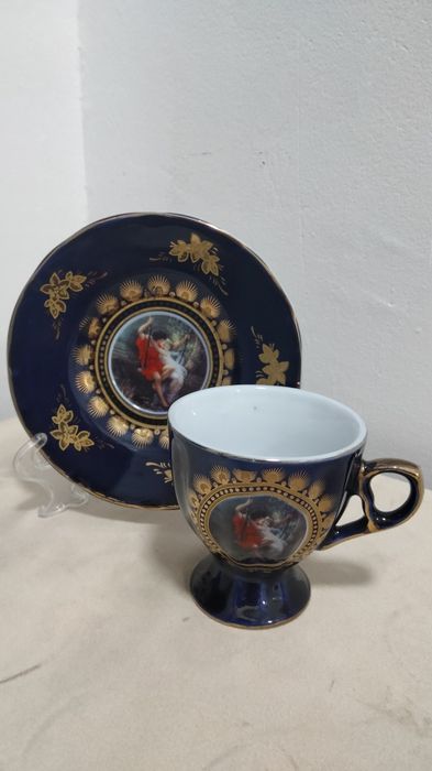 Serviciul de cafea cobalt,aurit cu aur de 24 k.6 cesti 6 farfurioare