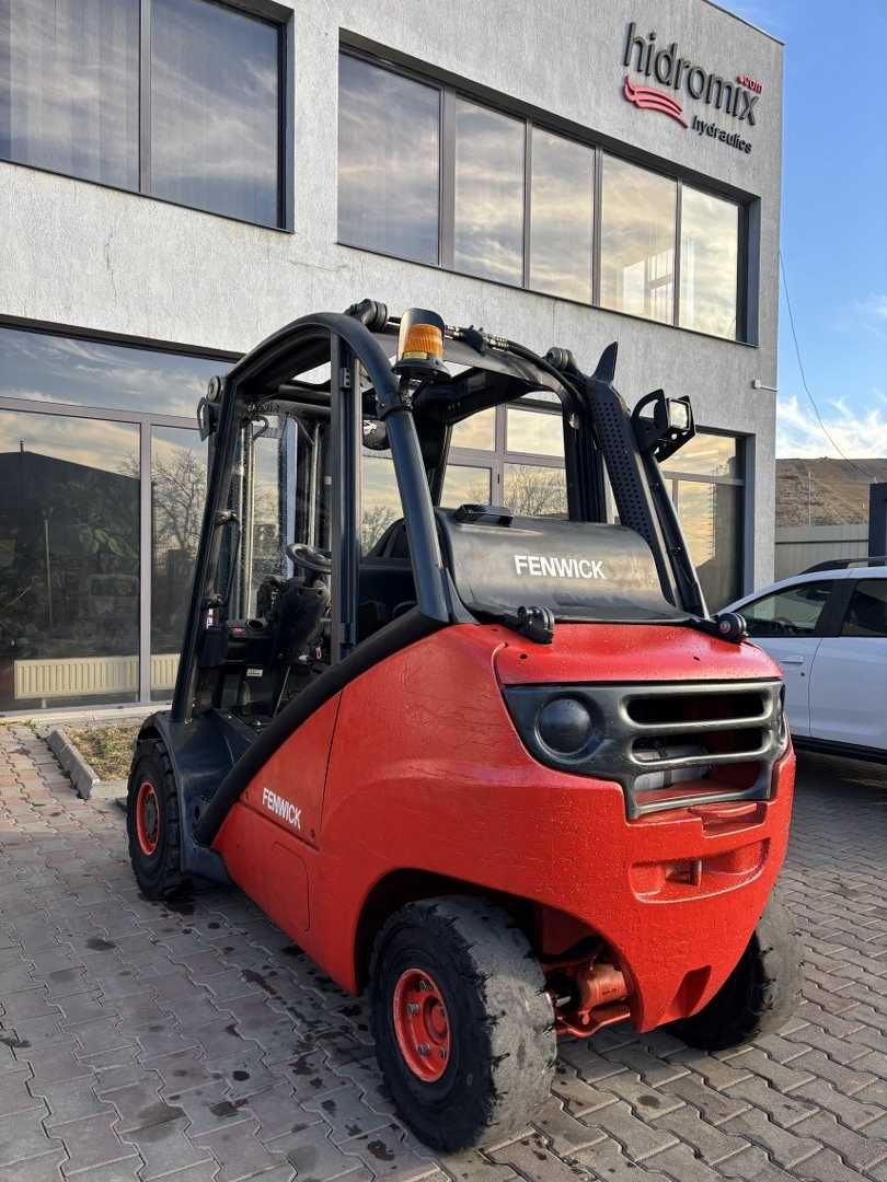 Stivuitor - Motostivuitor Linde H35T TRIPLEX An fabricatie 2004