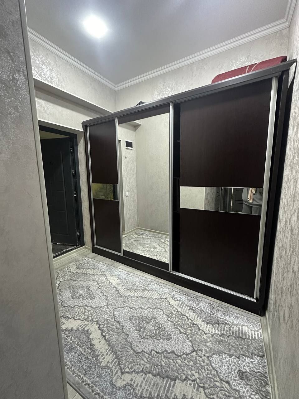 Срочно продаётся 2/2/9 Олмос Resident