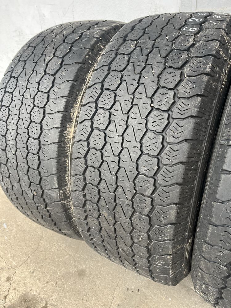 4 бр. всесезонни лекотоварни гуми 285/65/16C GoodYear DOT 1613 5-6 mm