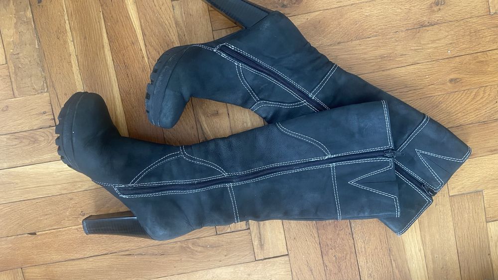 Ботуши модни 37 номер