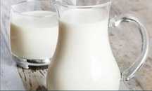 Lapte de vaca proaspat