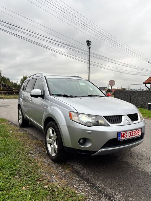 Mitsubishi Outalnder