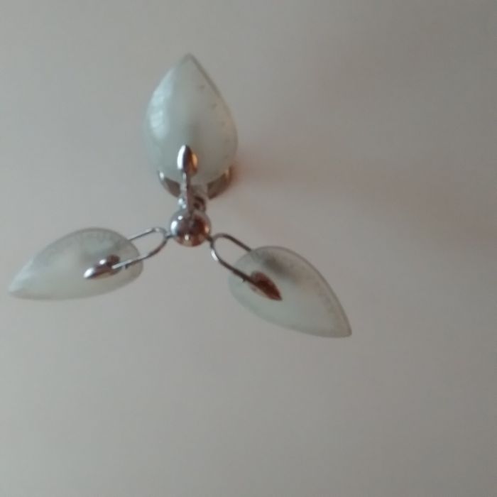 Продам люстру классика