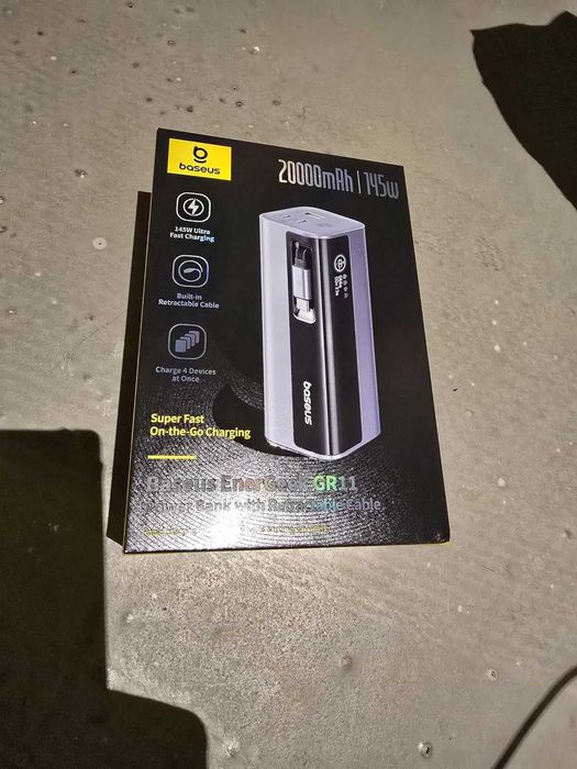 Външна батерия Baseus 20000 mAh, 145 W с вграден прибиращ се кабел