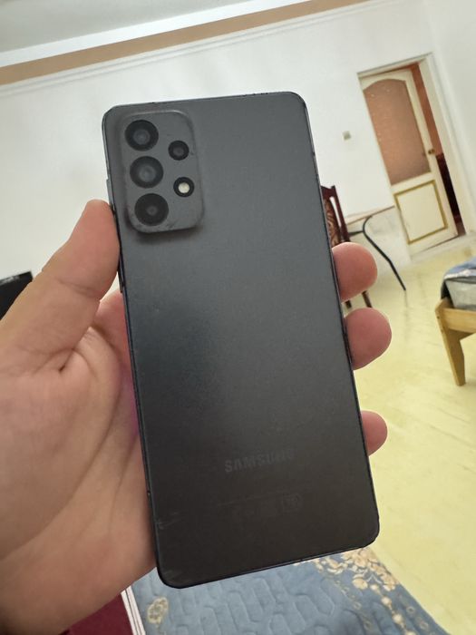 Samsung A 73 256гб продам все работает