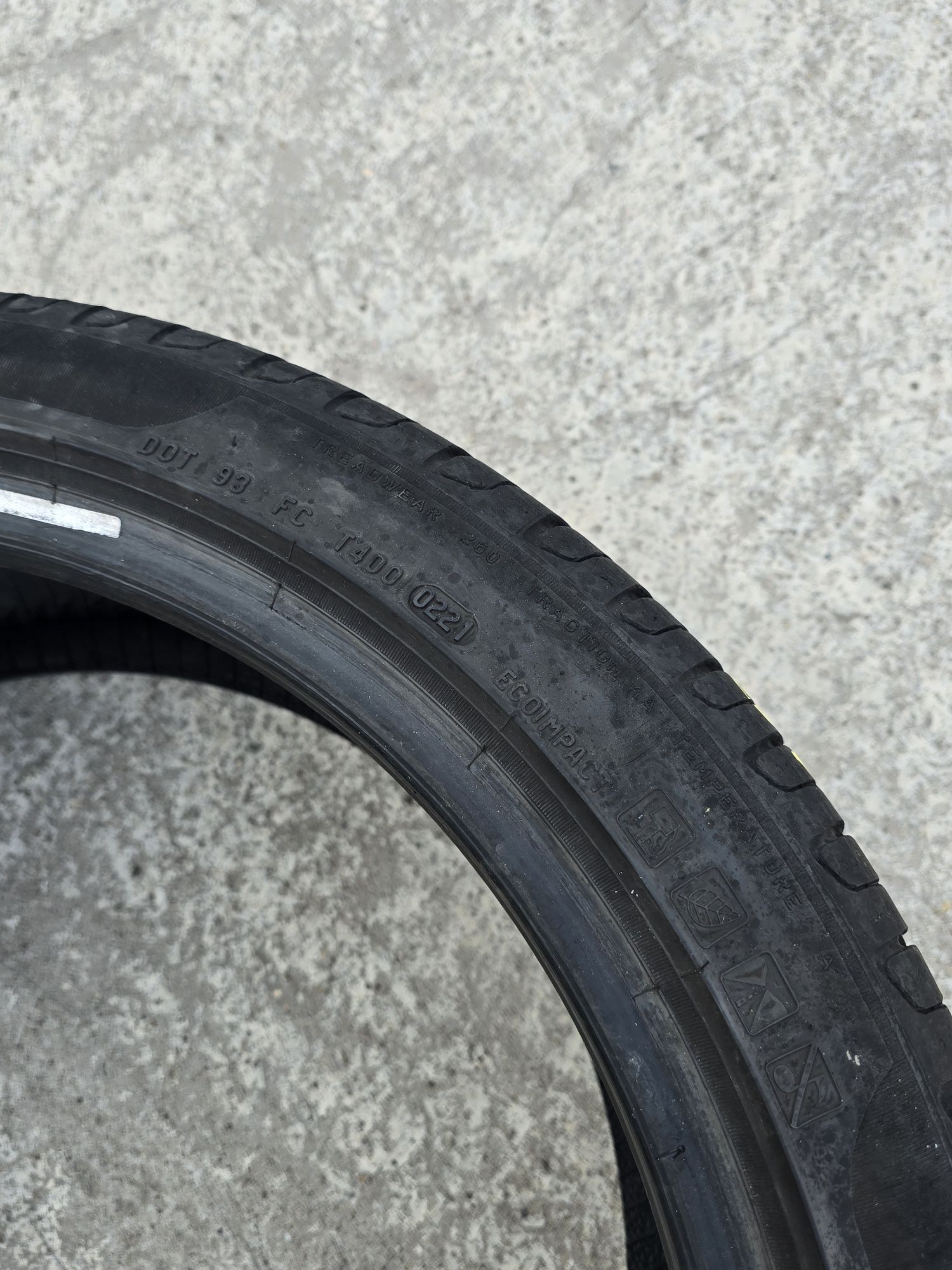 1 Брой Гума 235/40/19 Pirelli 5,2mm 21dot