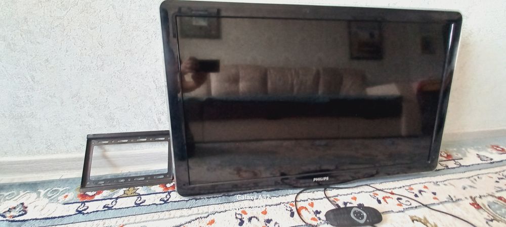 Телевизор PHILIPS