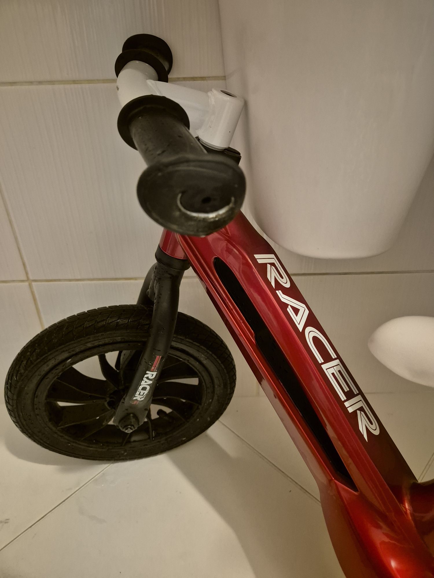 Баланс колело в червено