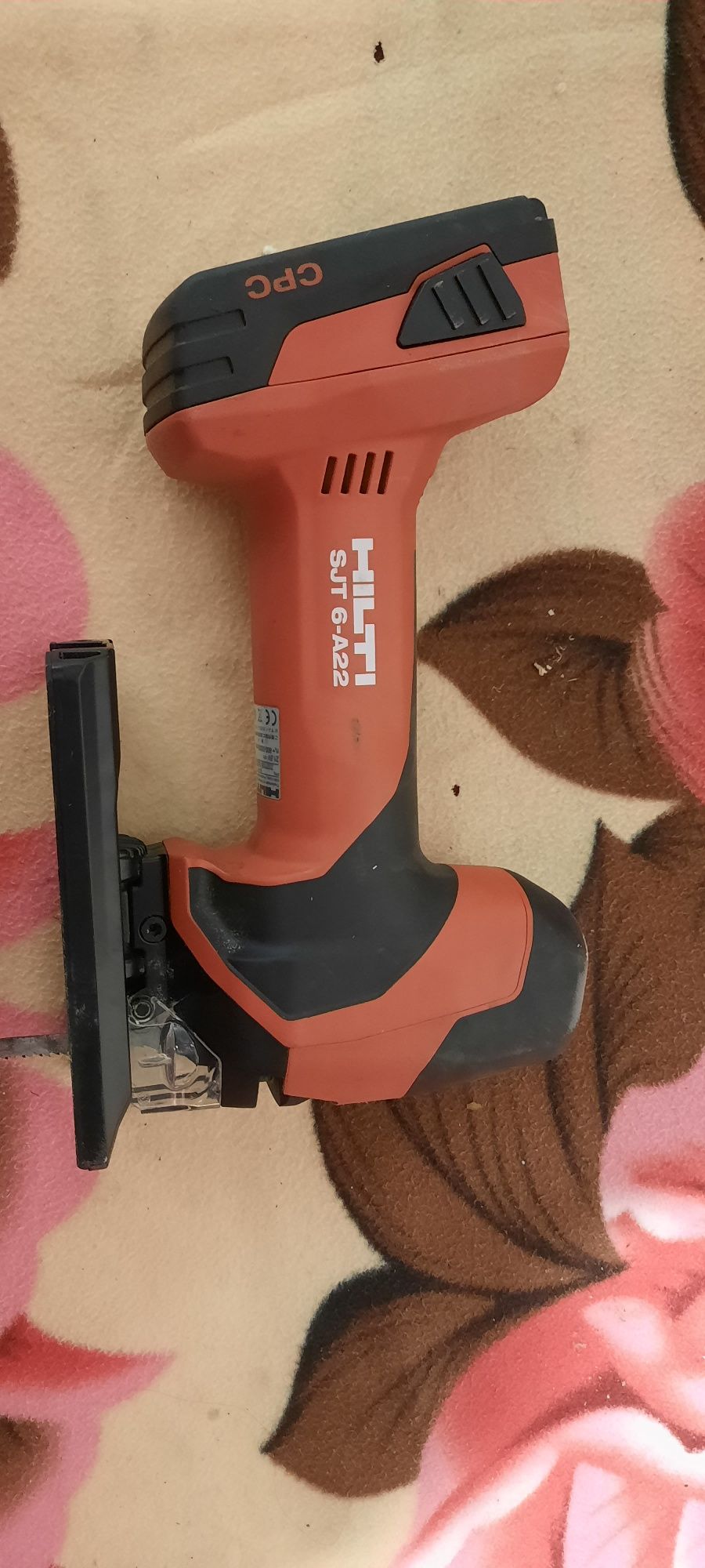 Fierăstrău pendular hilti