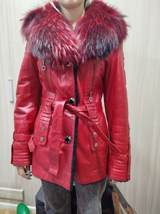 Продам зимнюю куртку