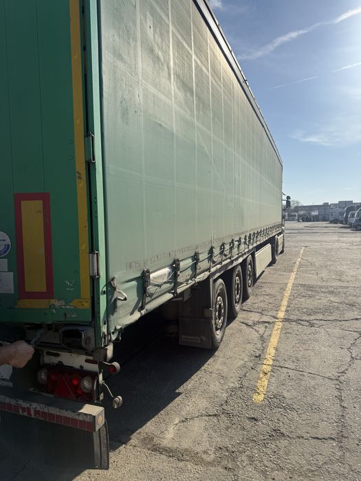 Vand sau schimb 2 scania an 2012 si 2008 si o semiremorca