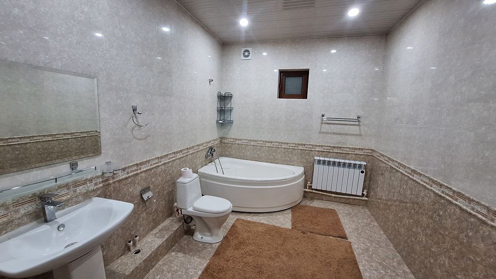 Qibray tuman
Mirobod 2-3 tor kocha
3 ta spalni
1 ta kuxni 
1 ta sanuze