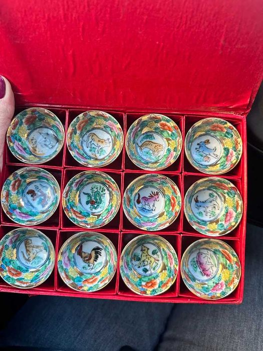 китайски порцеланов сервиз - 12 чашки