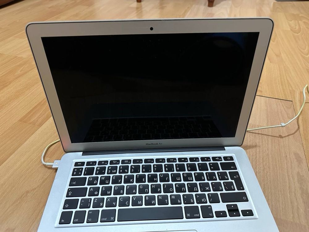 Macbook air 13. 2017 года