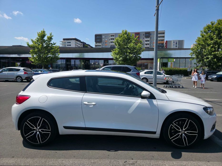 Volkswagen SCIROCCO 2.0 TDI DSG -R-line- Editie Individual FC 170 cp