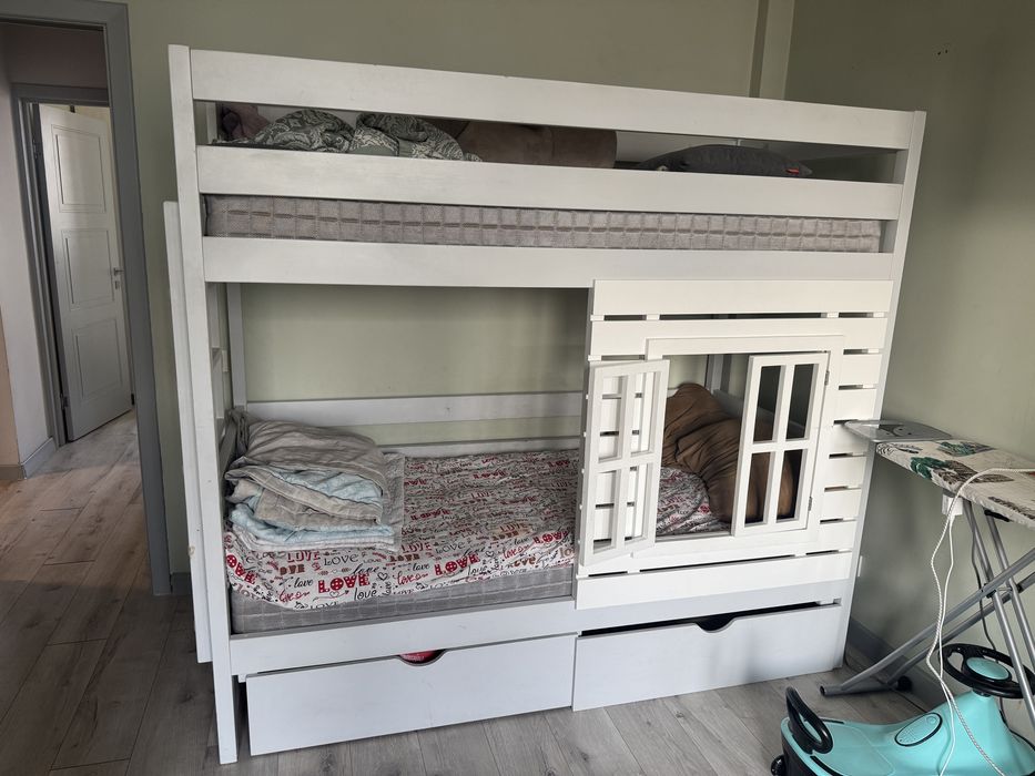 Кровать детская двухярусная