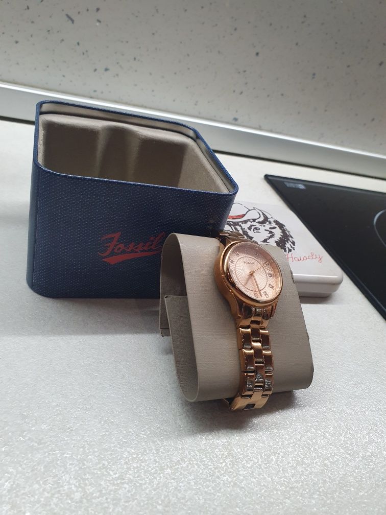 Часовник Fossil BQ1571
