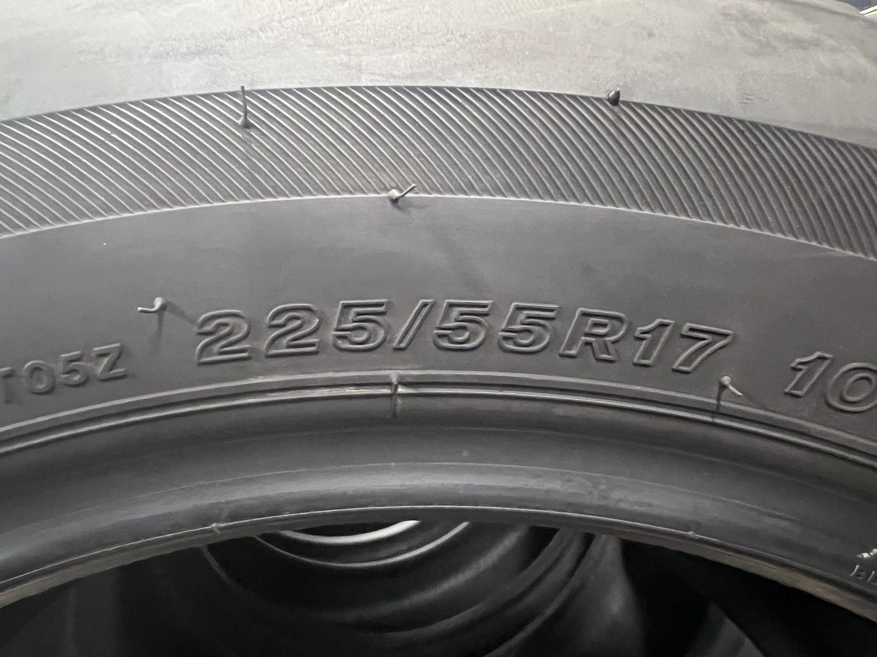 Летни гуми 225/55 R17 Bridgestone
