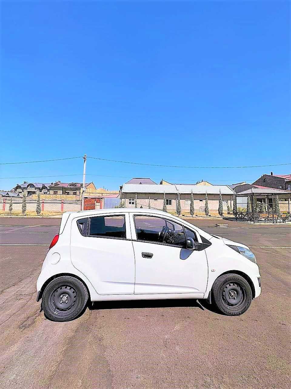 Spark 1-pozitsiya, 2013, probeg 235.000km, 5200