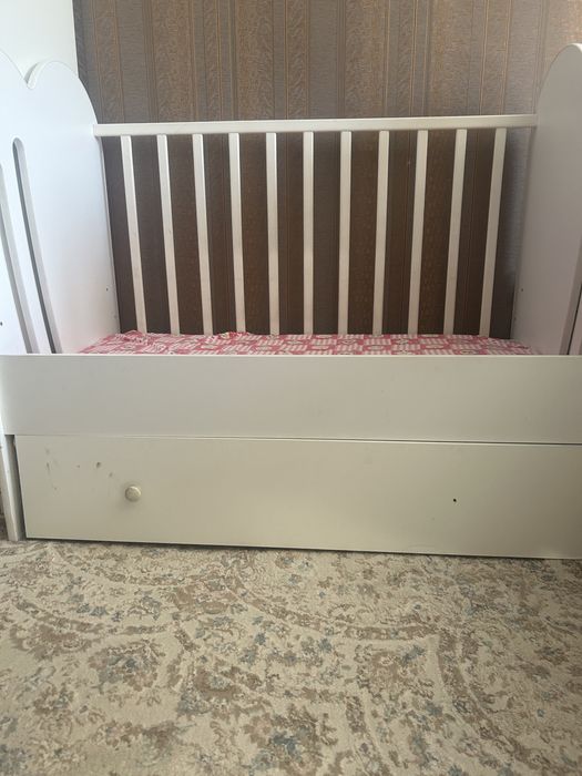 Продам манеж с матрасом