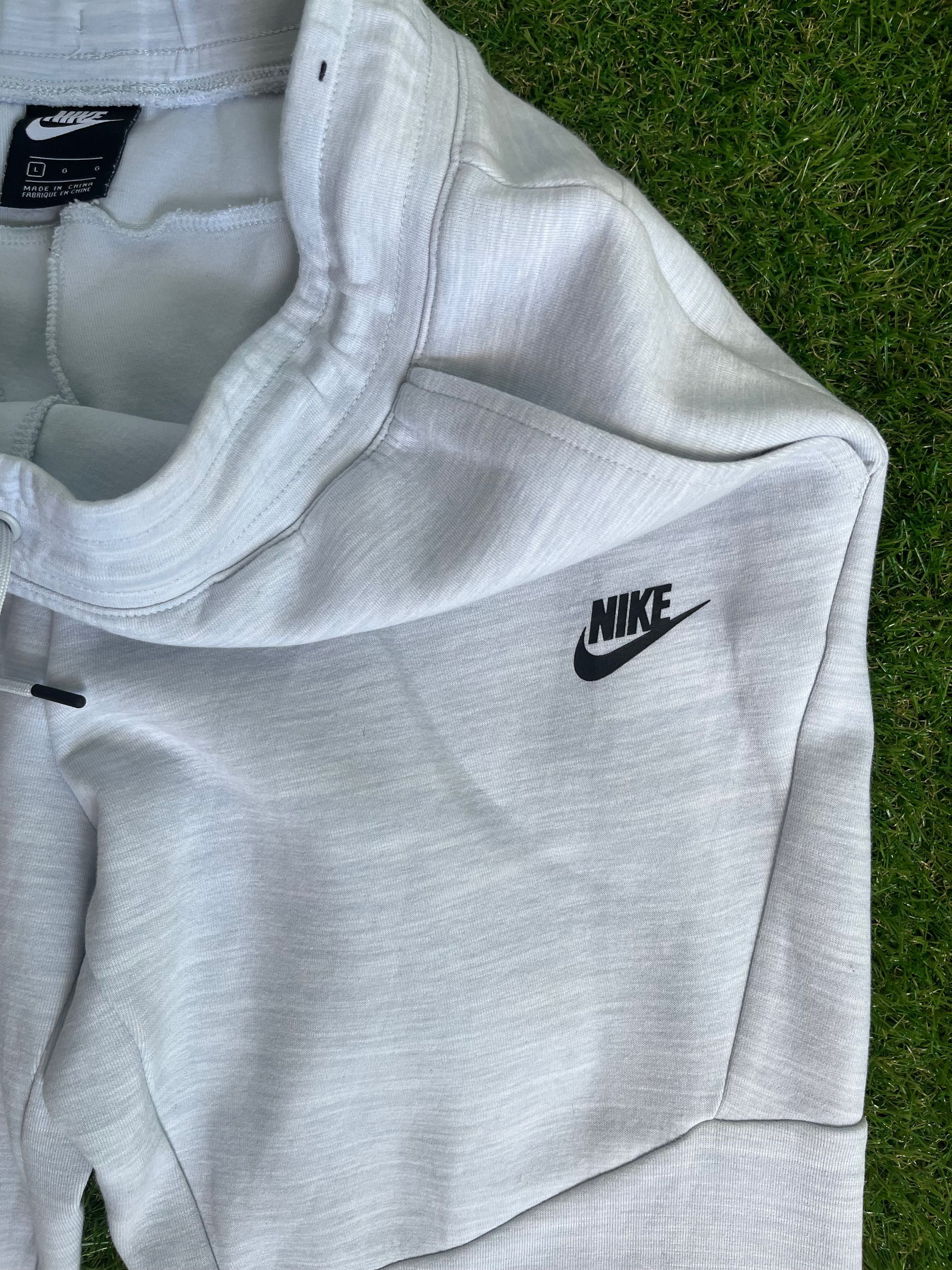 Мъжко долнище : NIKE TECH FLEECE L