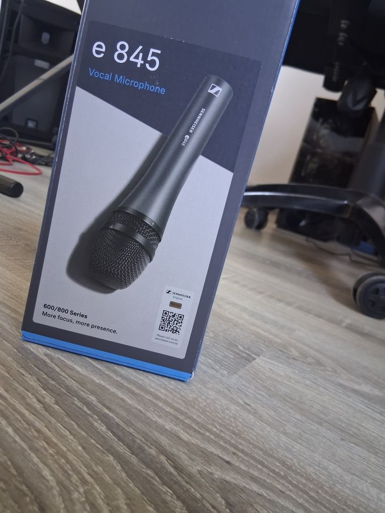 Продавам микрофон Sennheiser vocal microphone
