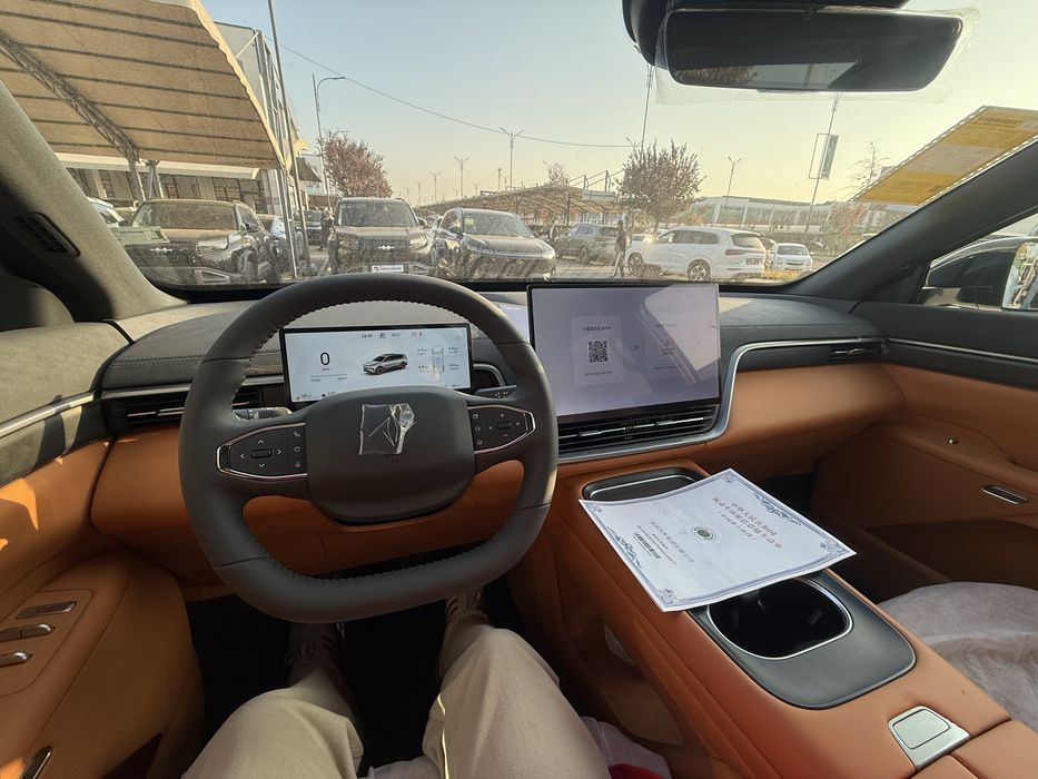 Dongfeng EP 008 Ultra (gybrid) 2026 restyling