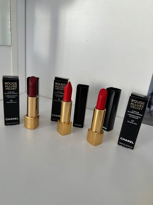 Rujuri Channel Originale