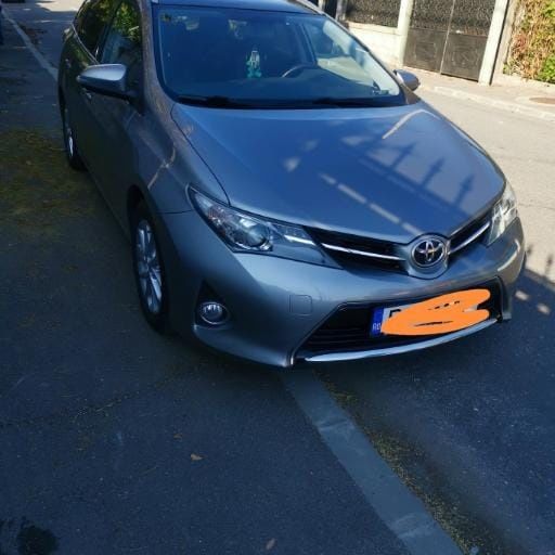 Vând Toyota auris 1.6 valvematic Touring