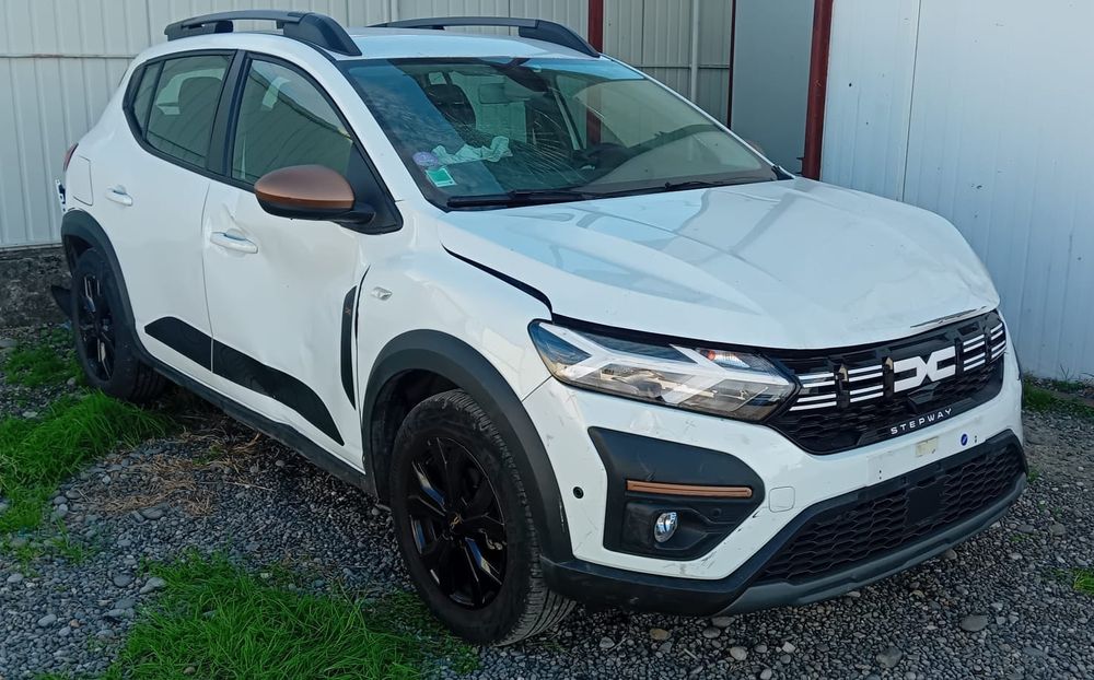 Dacia Sandero Stepway Avariat fab 2023 Stepway EXtreme +  25000km GPL