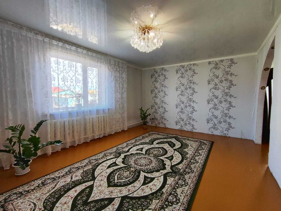 4 комнатный дом, в рабочем поселке