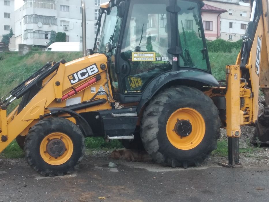 Buldoexcavator de inchiriat,prestări servicii