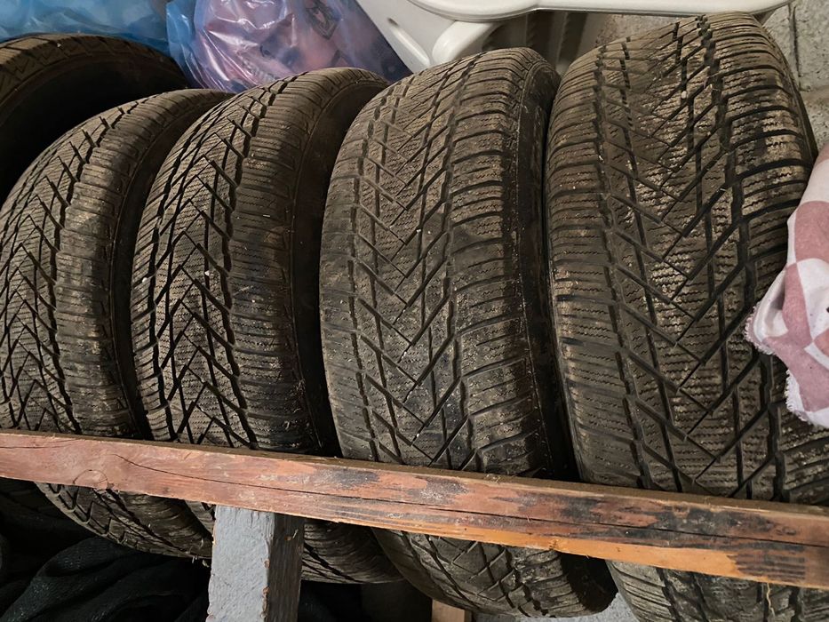 Шины с дисками штамп размер 185/65/14 новый почти